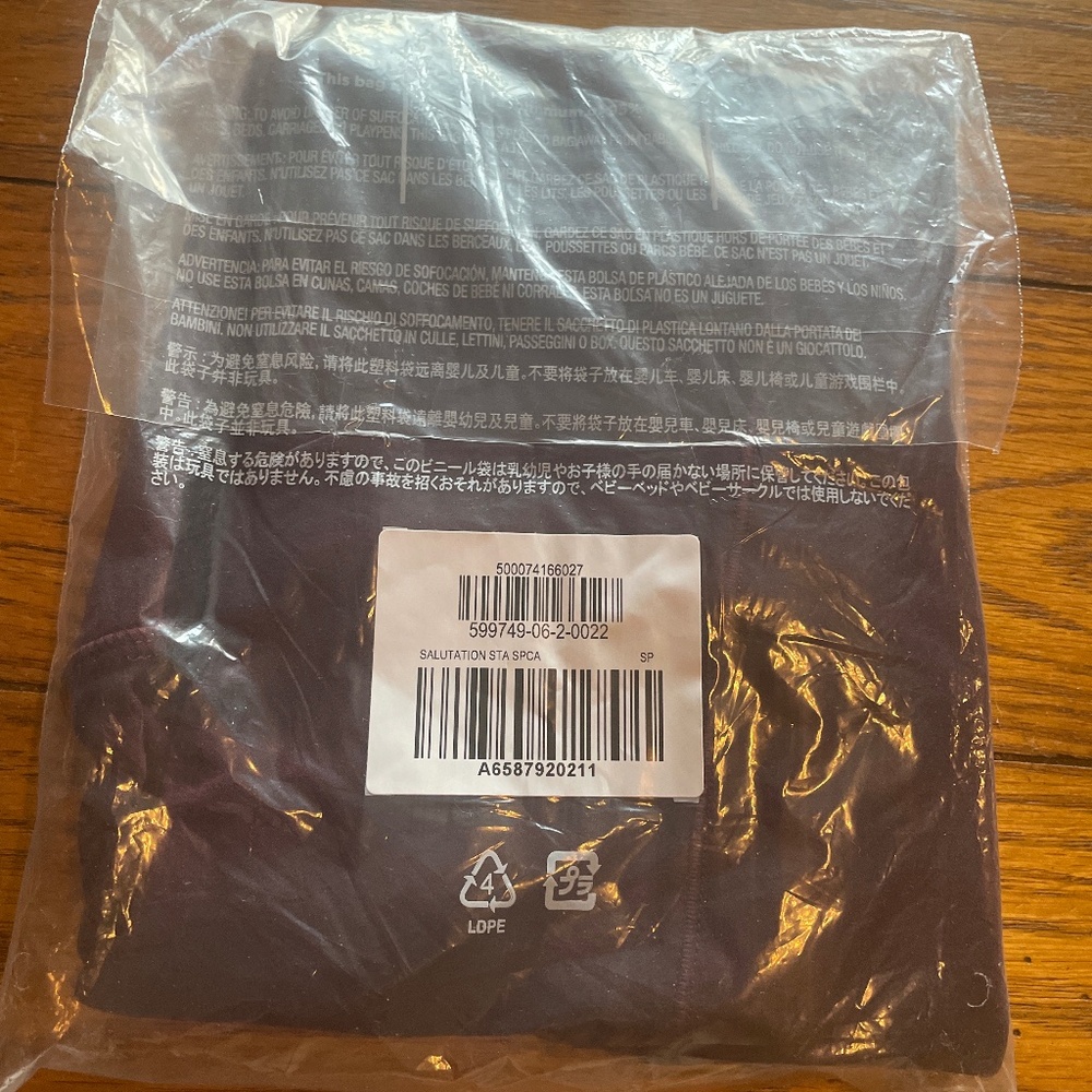 Athleta Salutation Stash Legging